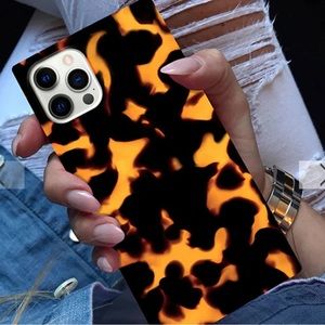 Flaunt Tortoise Print SQUARE iPhone Case 11 pro Max
